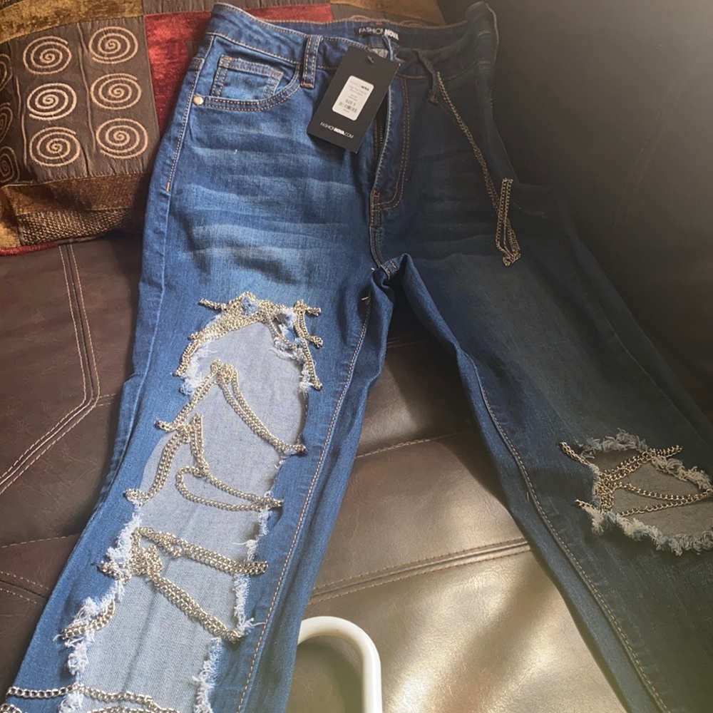 Fashion nova chain jeans